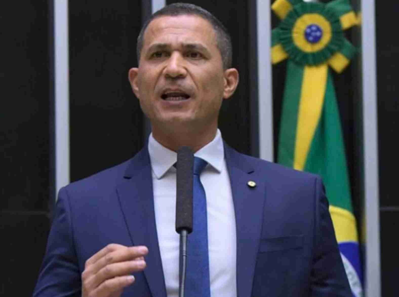 Coronel Assis protocola pacote com 10 projetos de combate ao crime organizado
